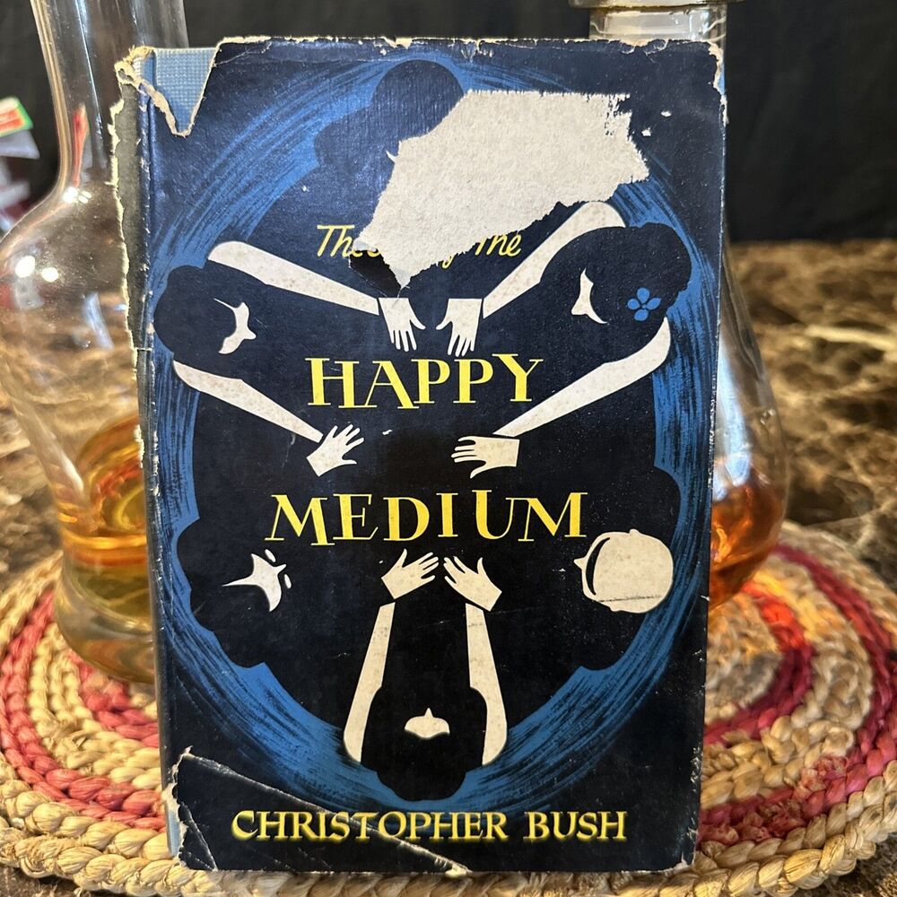 The Case of the Happy Medium Christopher Bush 1952 DJ 1st Printing United States